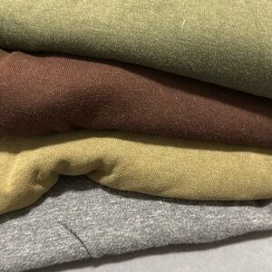 Men’s set of four T-shirt lot. T25